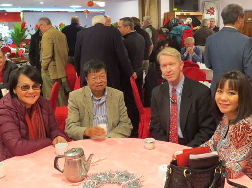 Guests from Vietnam with Mike and Oanh Powell