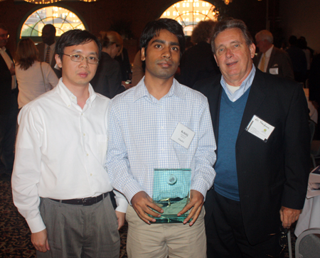 Award winner Kshitij C Jha of BienaTech with advisors 