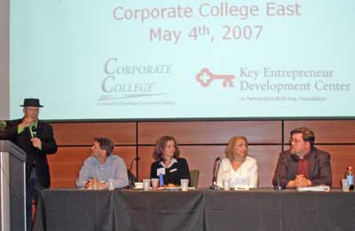 Lunchtime discussion panelists Thomas Mulready of CoolCleveland, Jim Bartlett, President of XSportsProtective.com, Leslie Carruthers of The Search Guru, Debbie Harris VP of Marketing of Ayalogic 	and Jeff Rohrs President of Optiem