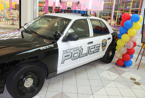 Metropolis Police Car