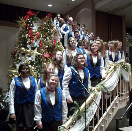 Singing Angels on the stairs at Philanthropia