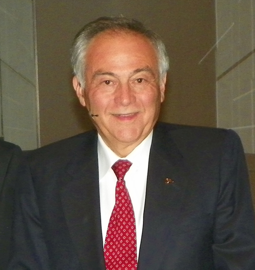  Dr. Luis Proenza