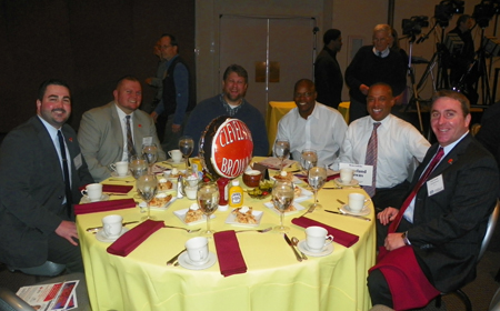 Cleveland Browns table - Matt Wilson, Eric Lapointe, Anthony Dick, Kevin Mack, Robert Perry and Jason England