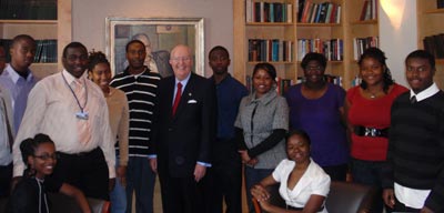 Ambassador Clark Randt with students from Warrensville